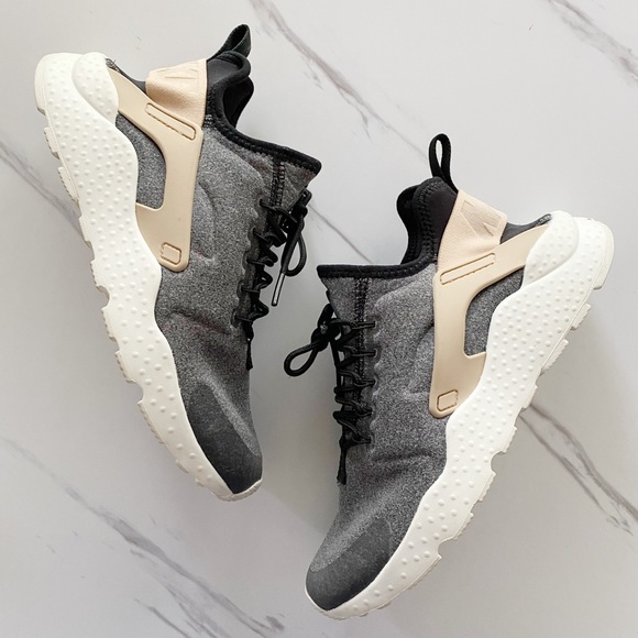 Nike Shoes - Nike Air Huarache Grey Tan Sneakers